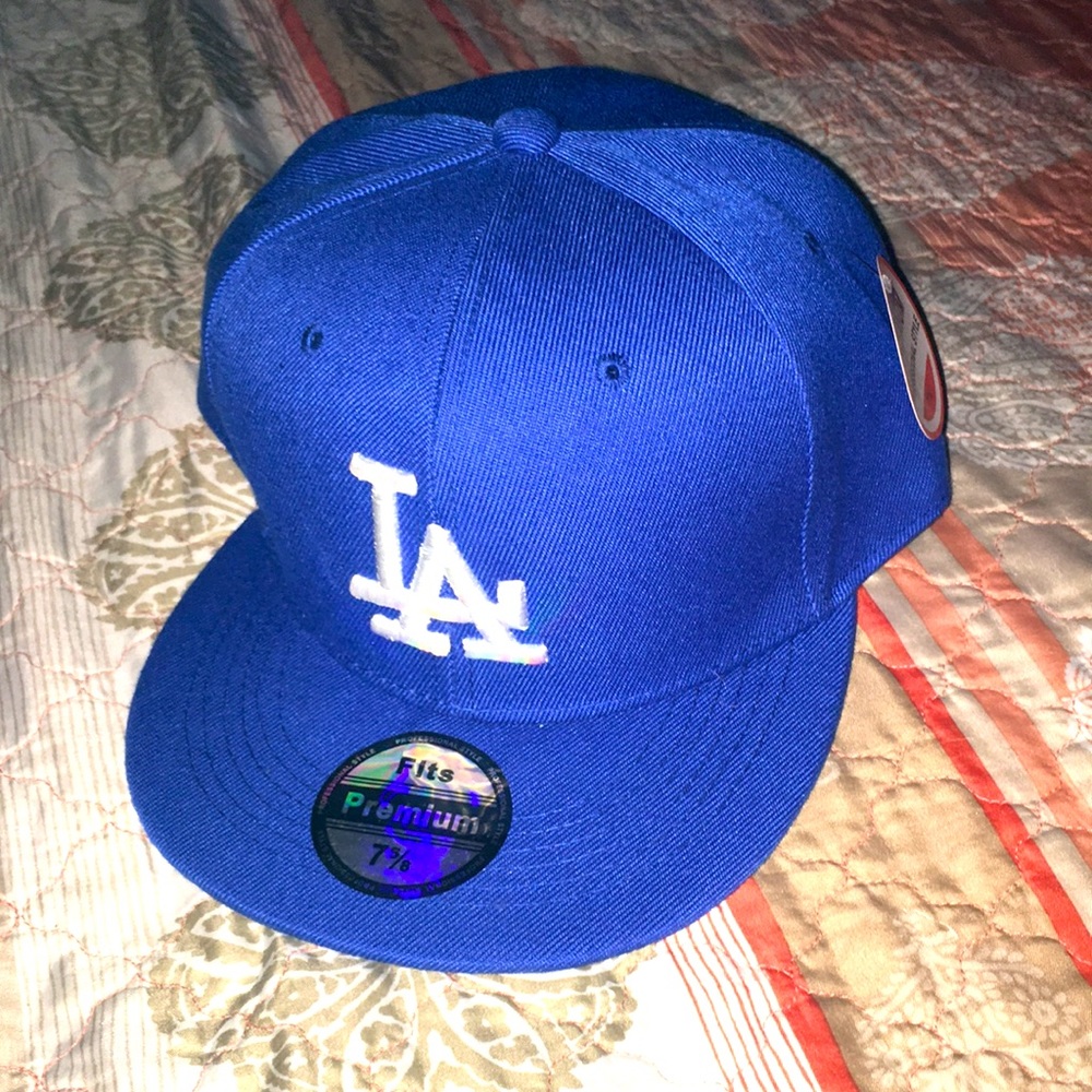 NWT LA DODGERS FITTED HAT CAP 7 5/8 MENS BLUE NEW